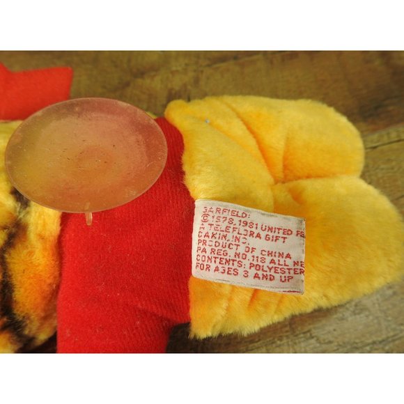 Vintage 1981 Dakin 8" Plush Garfield "Love Struck" Window Cling Heart Arrow - Picture 7 of 7